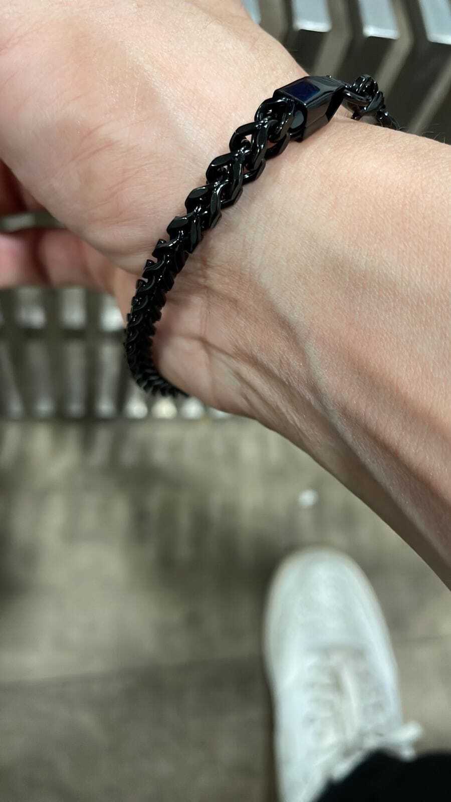 Pulsera Metálica Negra